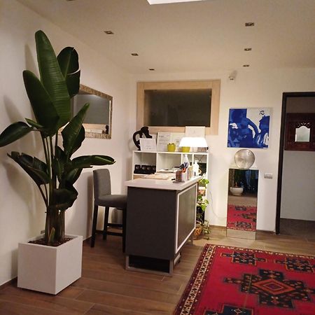 Bed & Breakfast Idomeneo 63 Lecce Bagian luar foto