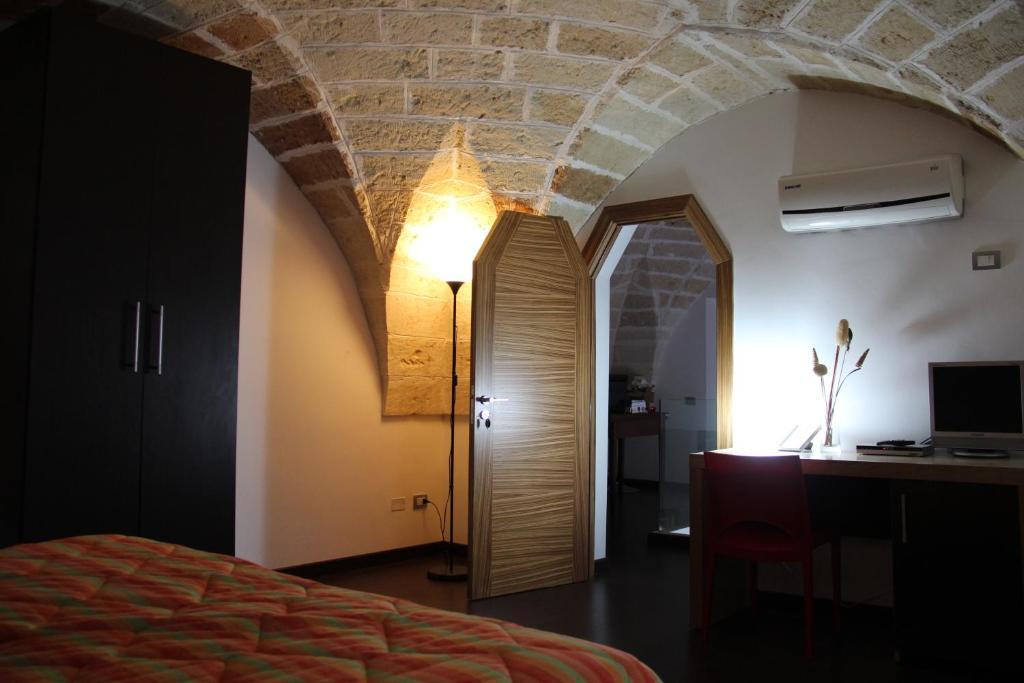 Bed & Breakfast Idomeneo 63 Lecce Ruang foto