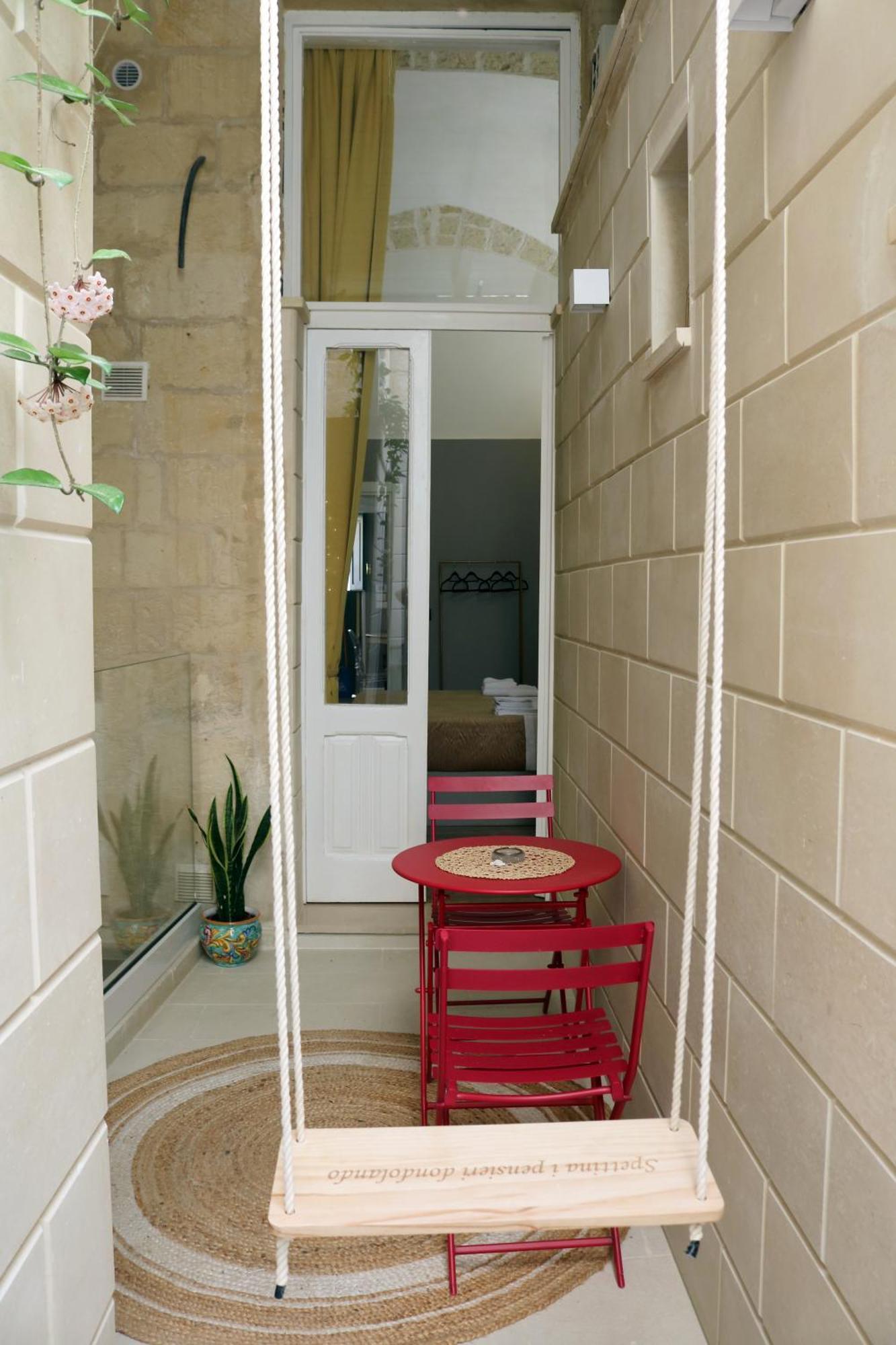 Bed & Breakfast Idomeneo 63 Lecce Bagian luar foto