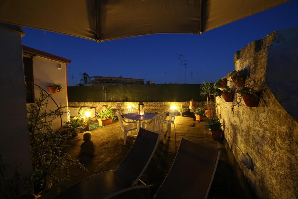 Bed & Breakfast Idomeneo 63 Lecce Bagian luar foto