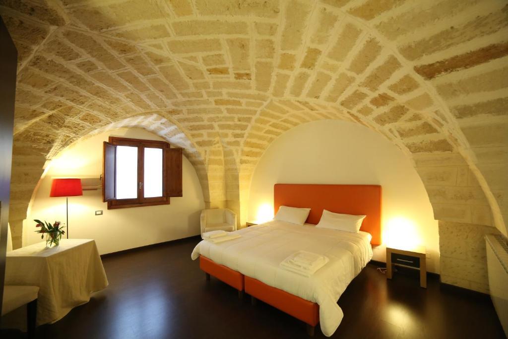Bed & Breakfast Idomeneo 63 Lecce Bagian luar foto