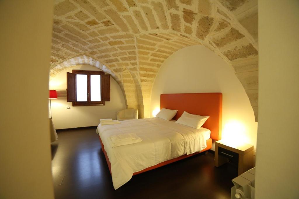Bed & Breakfast Idomeneo 63 Lecce Bagian luar foto