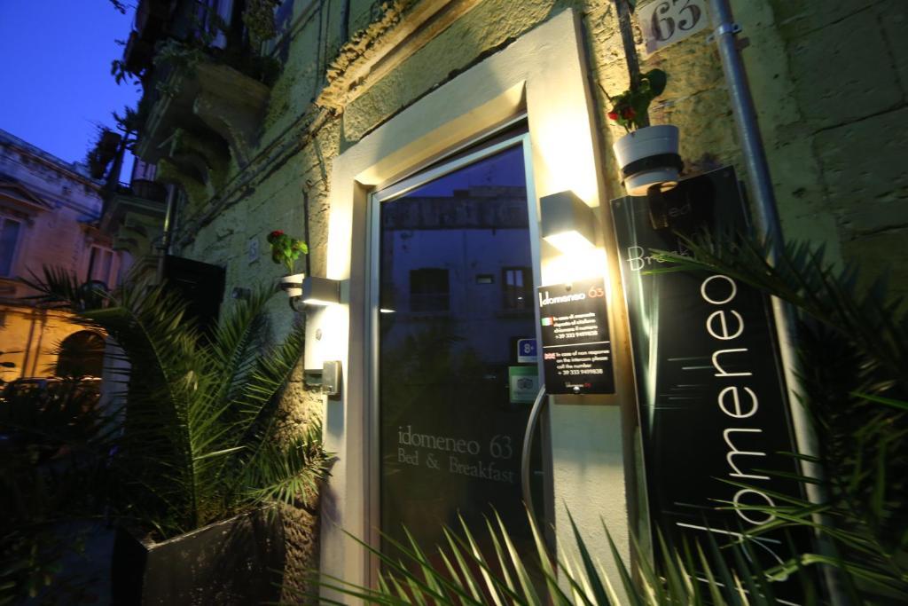Bed & Breakfast Idomeneo 63 Lecce Bagian luar foto